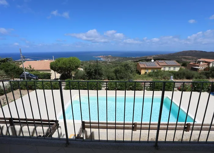 Isola Rossa Elite Tatil Evi *